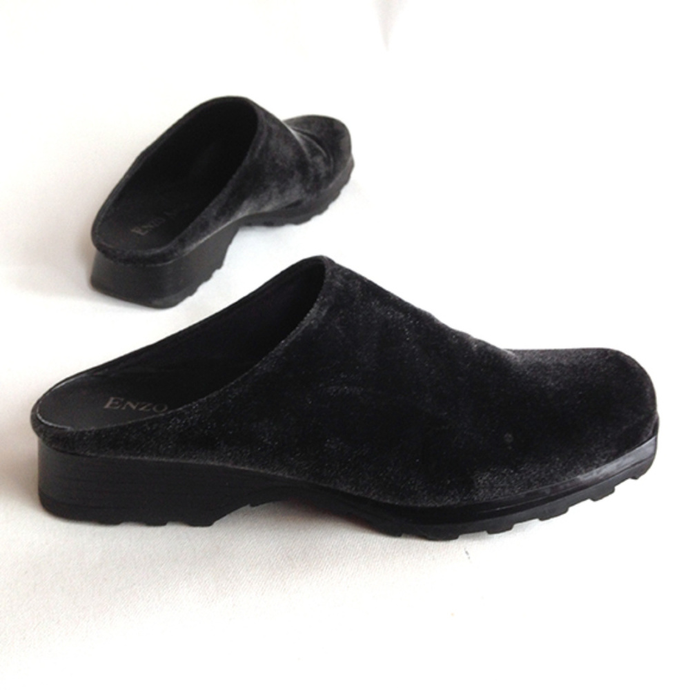enzo angiolini black velvet clogs